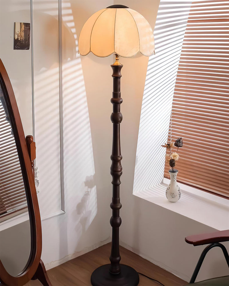 Lumavia Floor Lamp