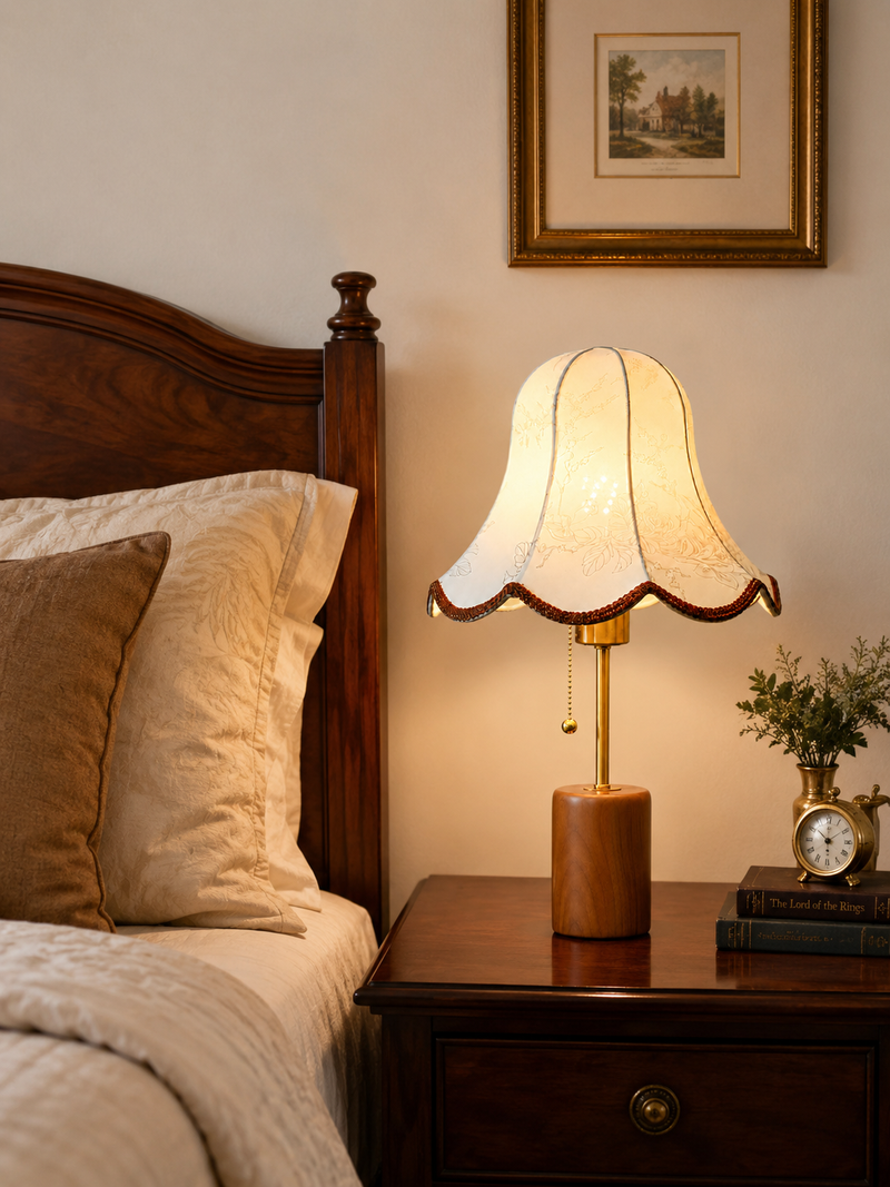 Lunavara Table Lamp