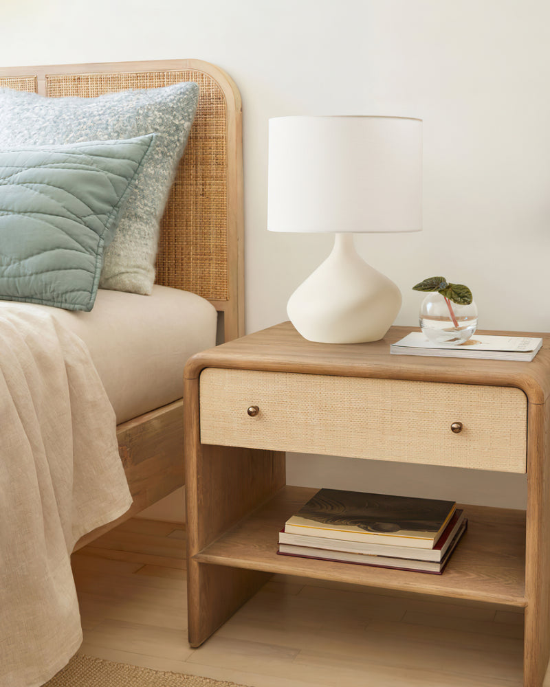 Maren Resin Table Lamp