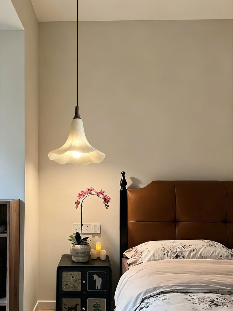Neravia Petal Pendant Light