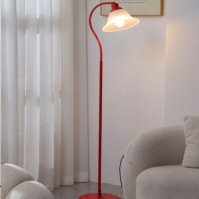Poppy Floor lamp