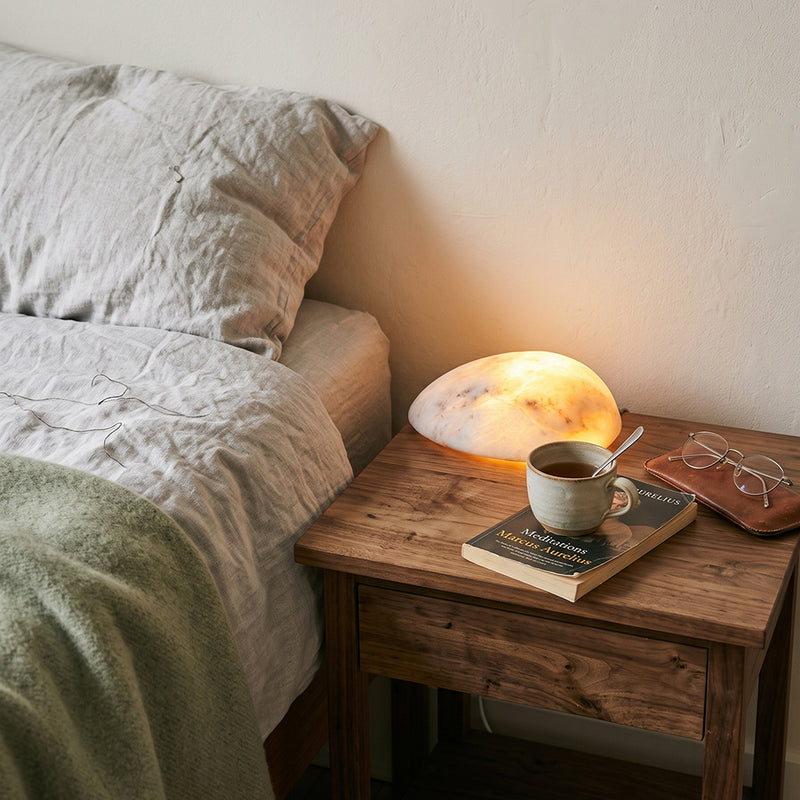 Rhea  Alabaster Tabel Lamp (Built-in Battery)