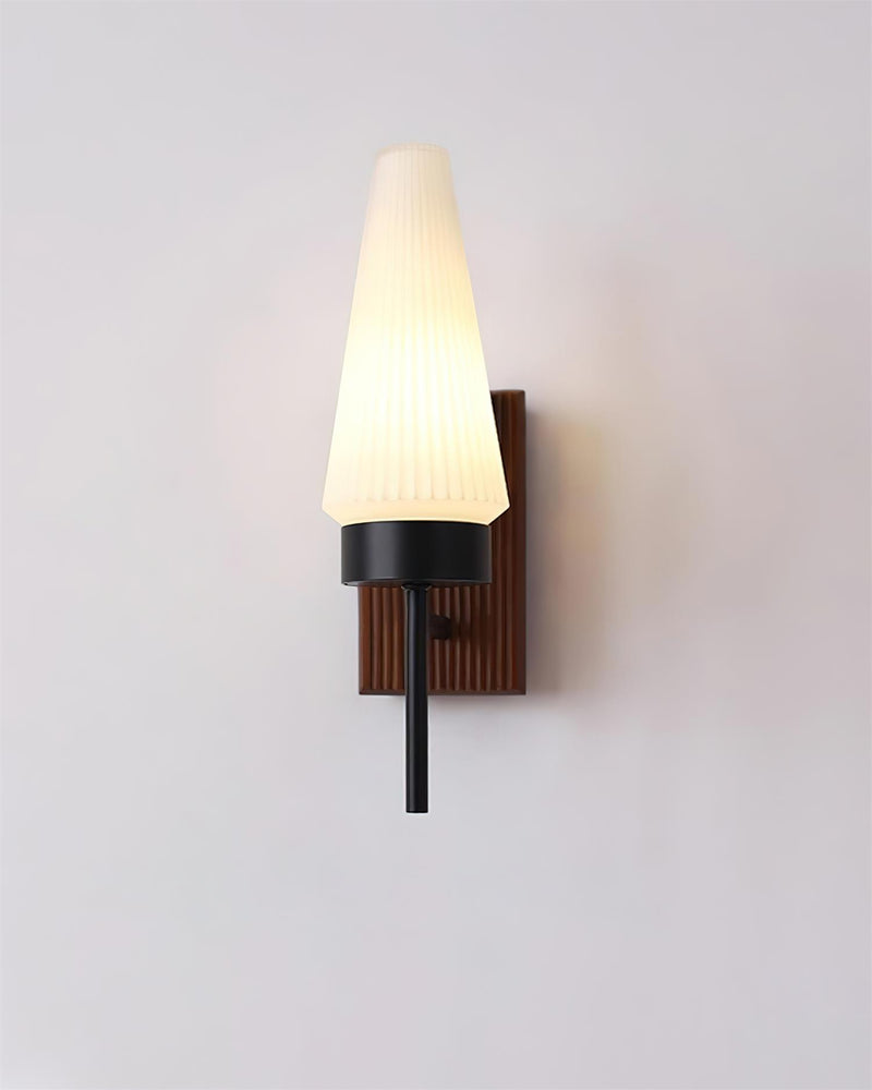 Taviren Wall Sconce