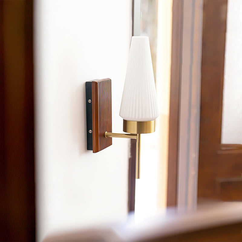 Taviren Wall Sconce