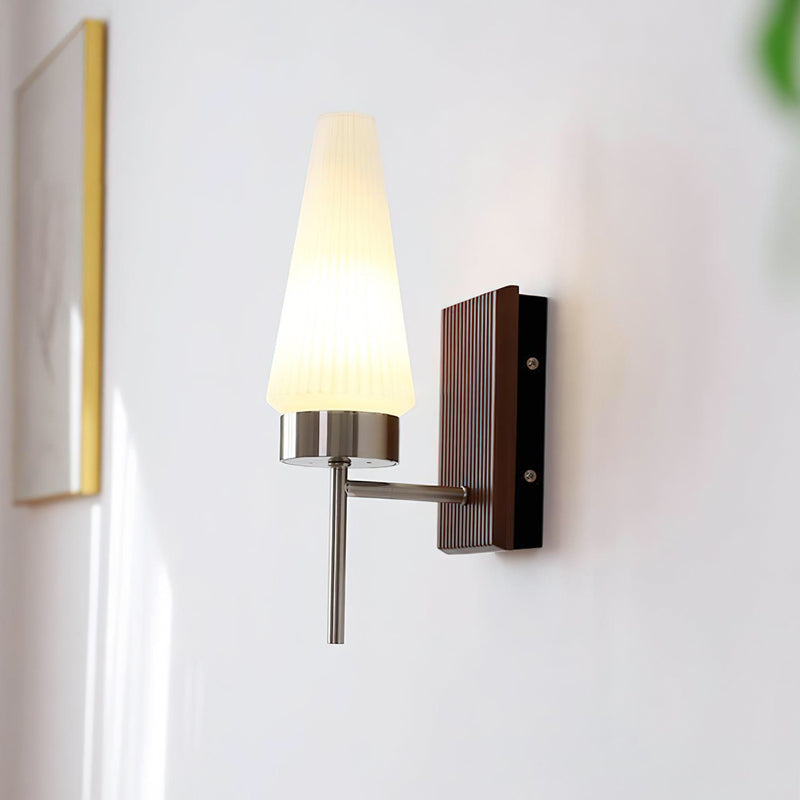 Taviren Wall Sconce