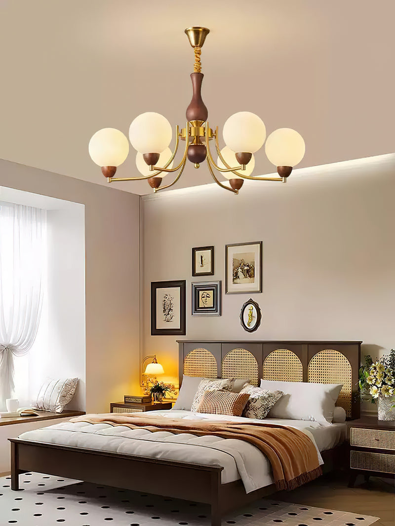 Tavrenna Chandelier