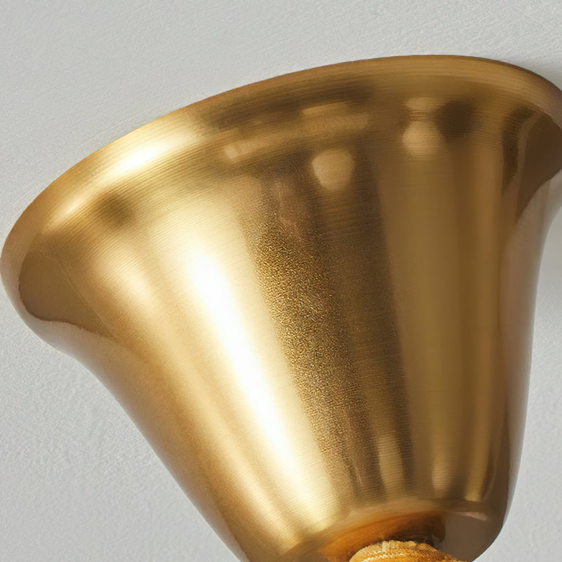 Tavrenna Chandelier