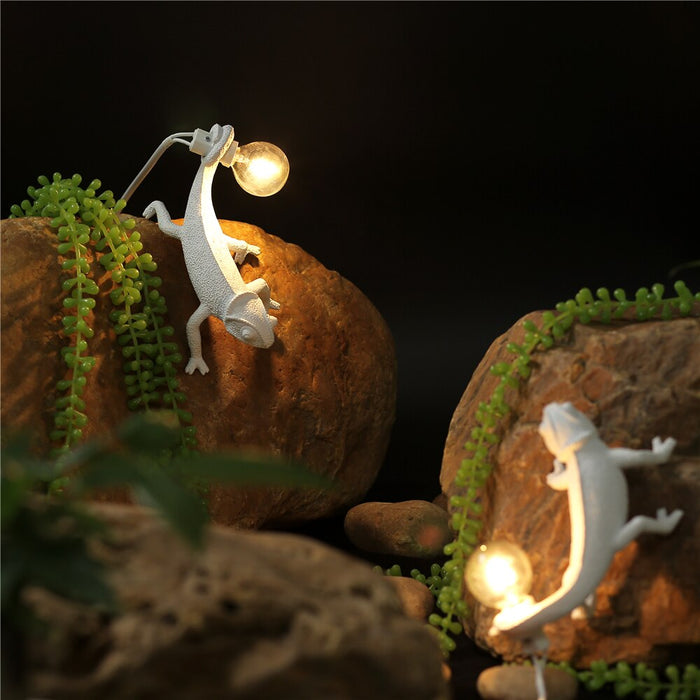 Resin Lizard Table Lamp 7.5"