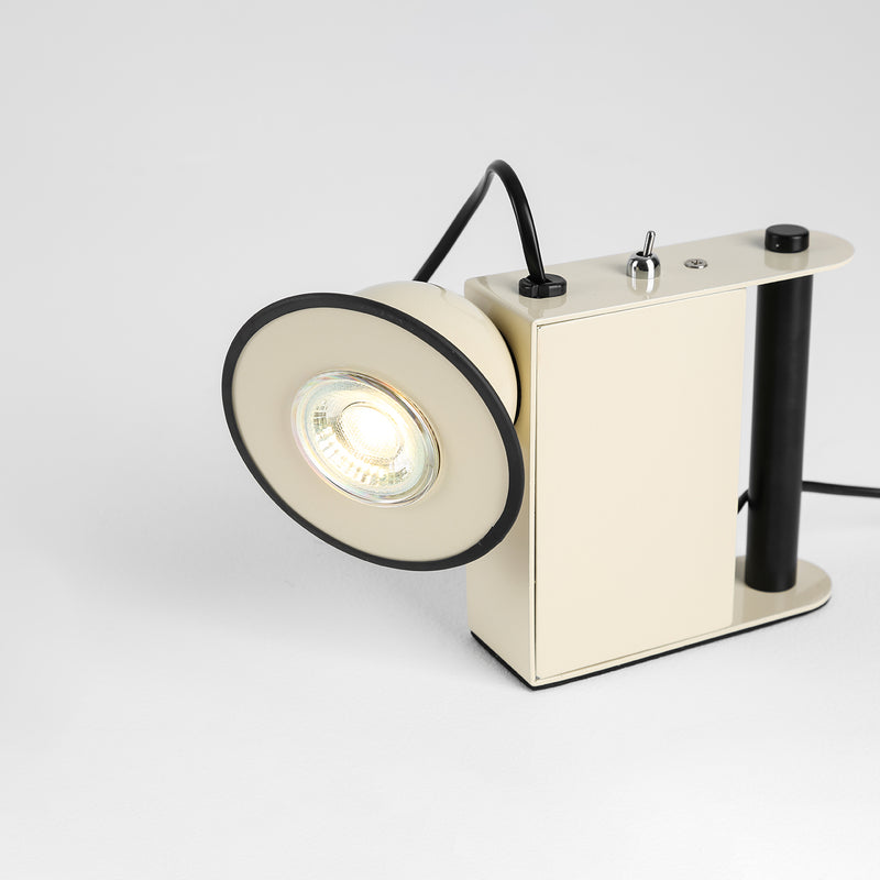 Roland Camera Table Light 7.7"