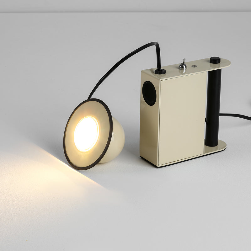 Roland Camera Table Light 7.7"