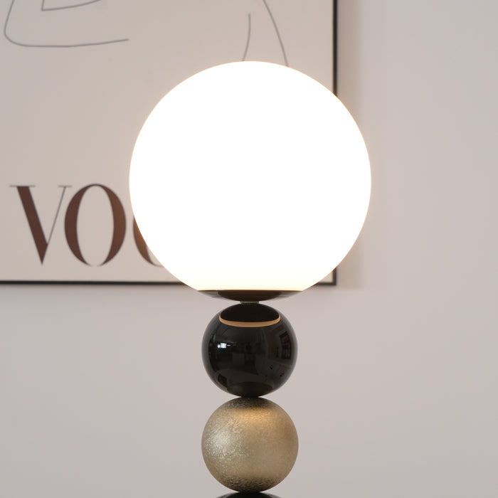 Round Balls Stacking Table Lamp 7.9"