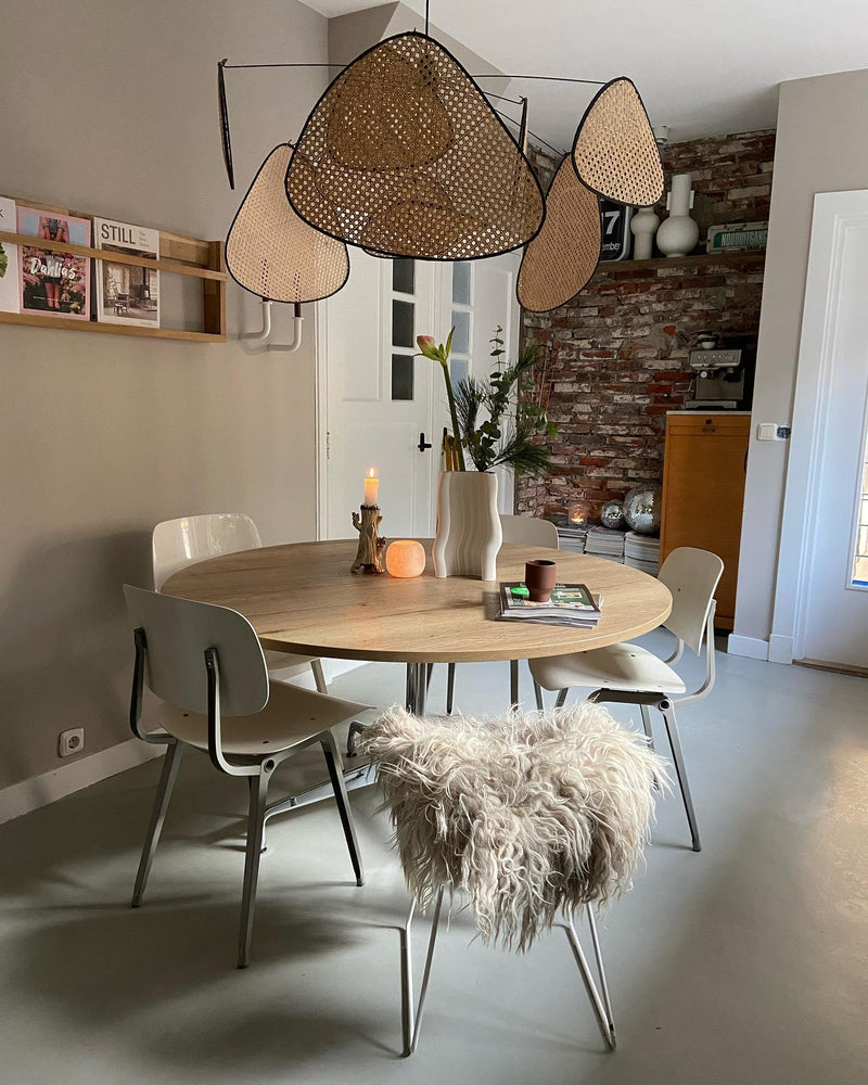 Screen Cannage Suspension