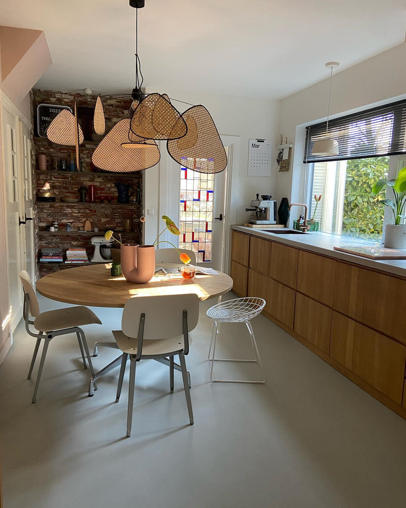 Screen Cannage Suspension