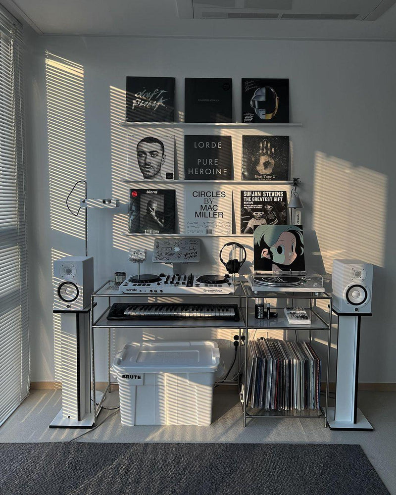 Spider Floor Lamp 9.1"