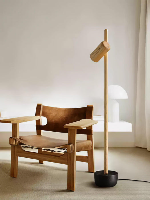 Spotlight Wood Floor Lamp 7.9"