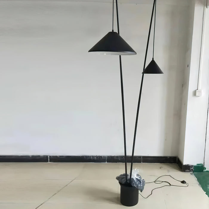 The Noir Arc Floor Lamp