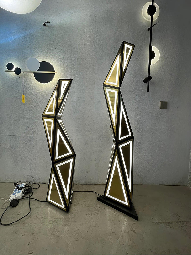 Tri23F Floor Lamp