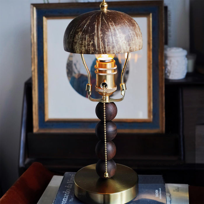 Tischlampe in Form eines Kerzenständers aus gedrehtem Holz, 11,9 cm (4,7 Zoll)