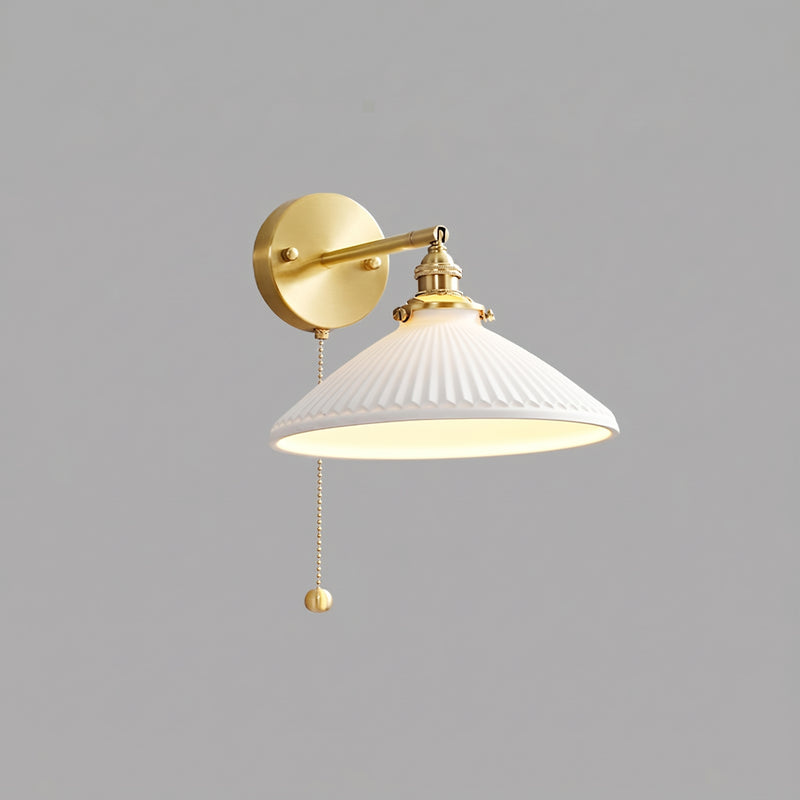 Vesta Wall Lamp