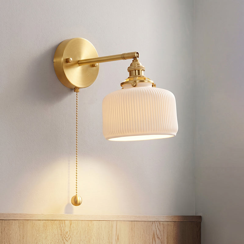 Vesta Wall Lamp
