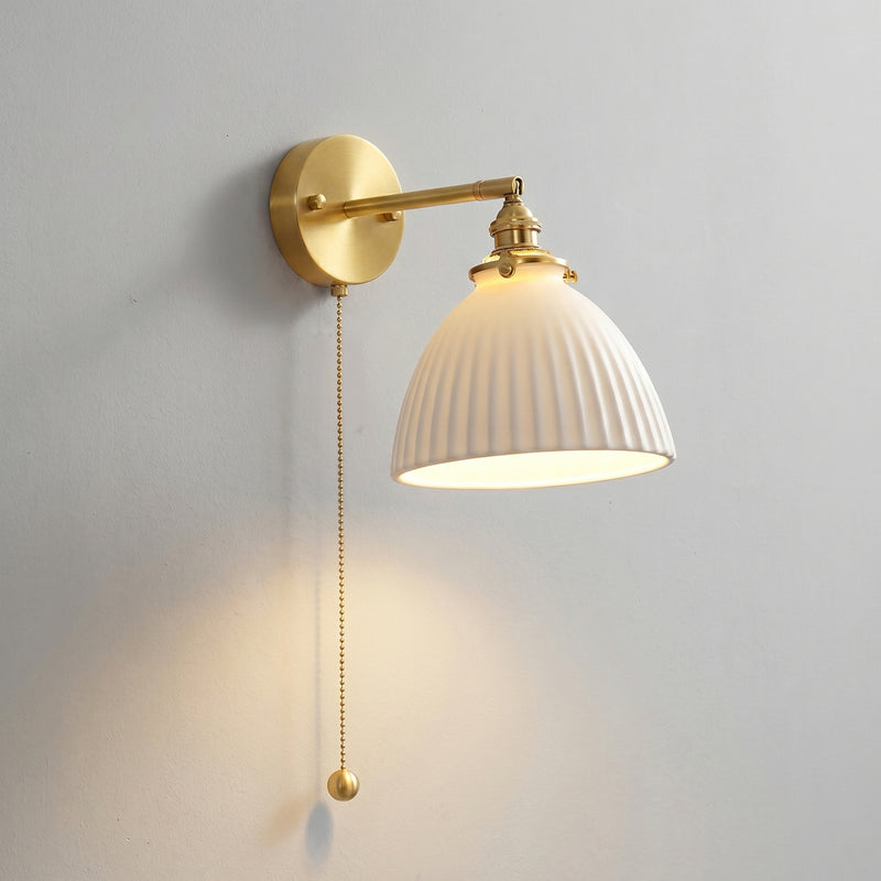 Vesta Wall Lamp