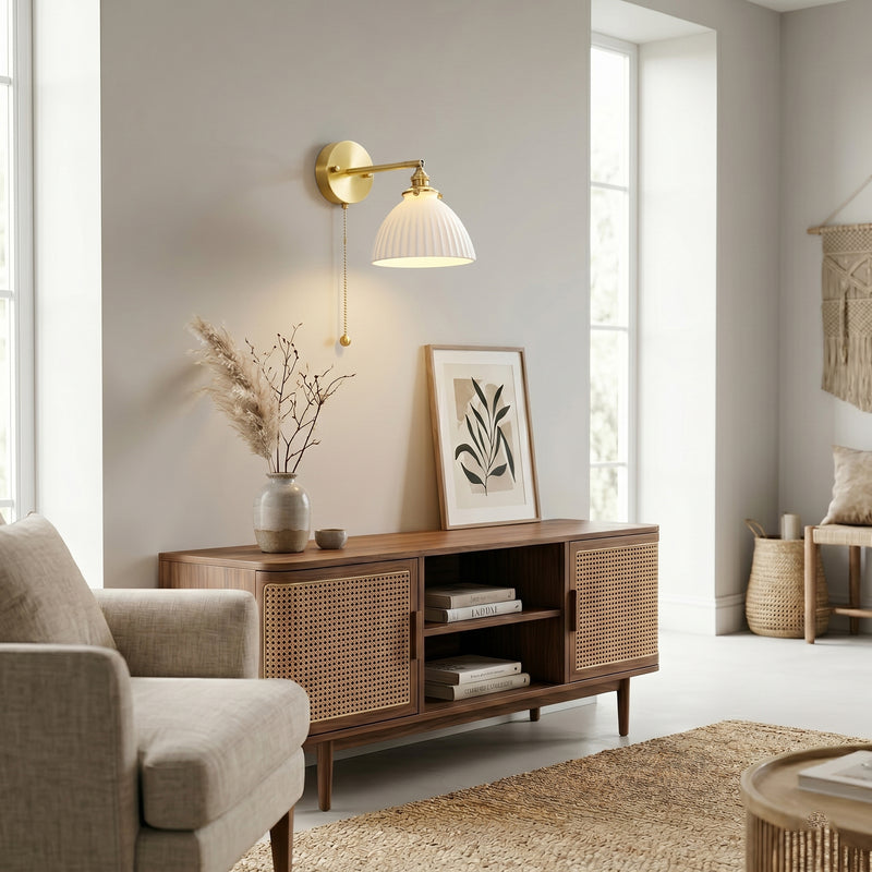Vesta Wall Lamp